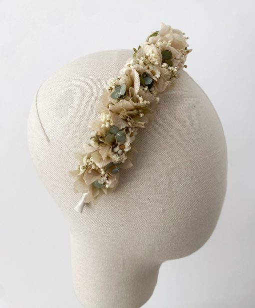 Diadema de flores preservadas Abaca para invitada