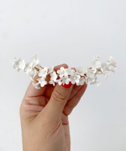 Tocado de flores de porcelana Cecily para novias