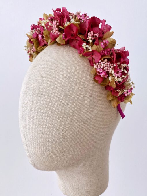 Diadema de flores preservadas de invitada Henar