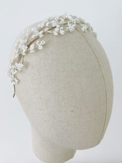 Diadema ramificada de novia con bolitas de nácar