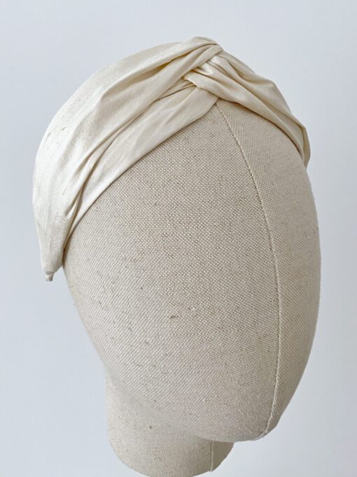 Diadema turbante de seda para invitada Mia