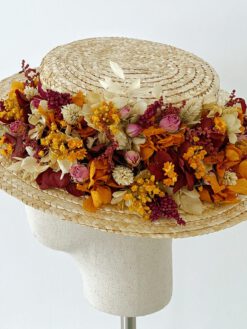 Canotier con flores preservadas Rouge, para invitadas.