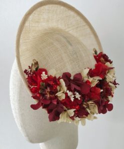 Tocado de sinamay con flores preservadas - Zoè