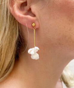 Pendientes de porcelana blancos Peony