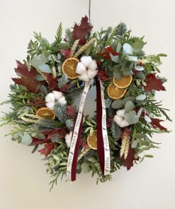 Corona de Navidad granate con eucalipto y abeto natural