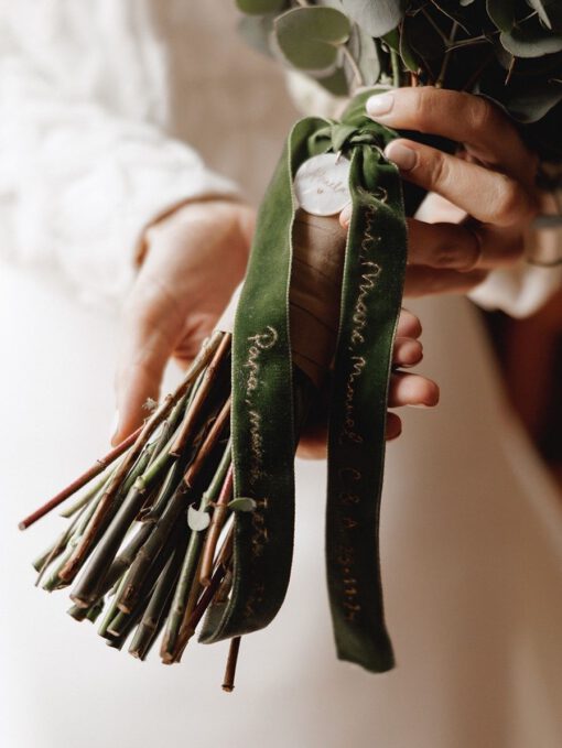 Cintas bordadas a mano para ramo de novia con frase personalizada