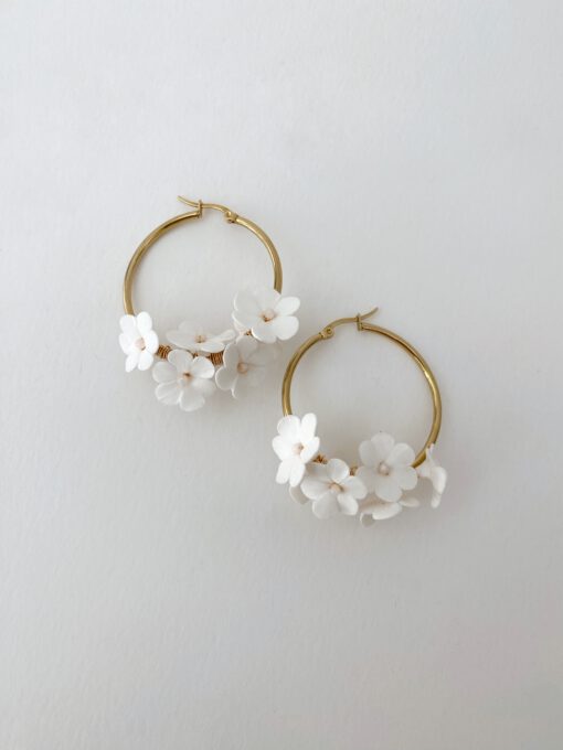 Pendientes de porcelana olympia, hechos a mano para novia.