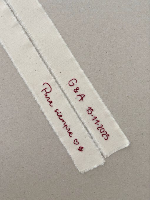 Cinta de algodón con texto personalizado para ramo de novia.